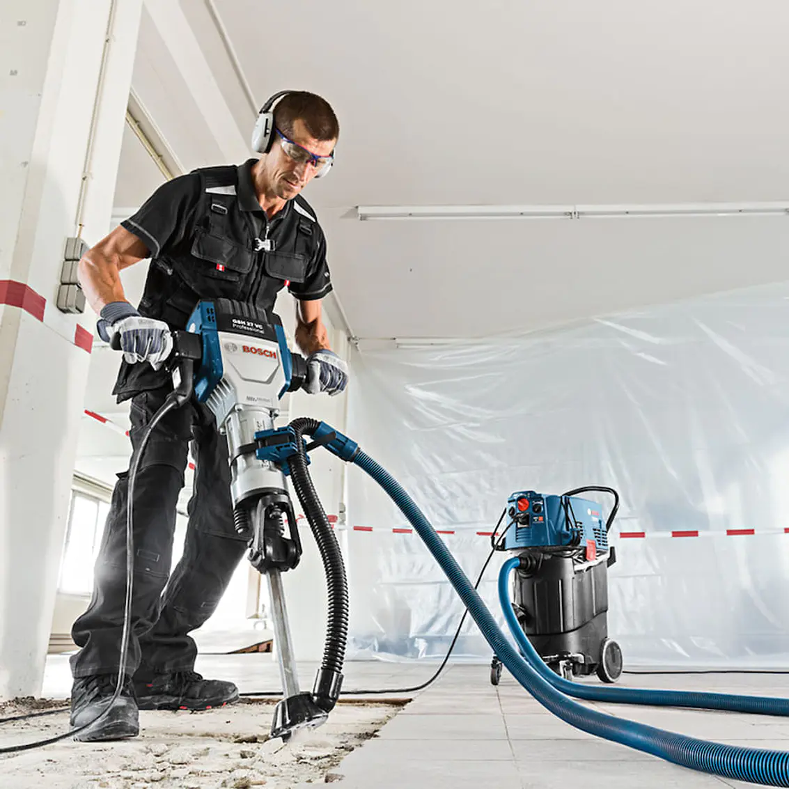 Martillo Demoledor Gsh 27 Vc 2,000W 29,5 Kg. 2