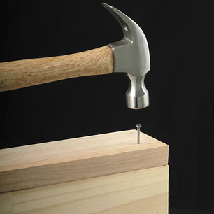 Clavos  1 1/2 Caja 25 Kg. (Clcte0400220003) Inchalam