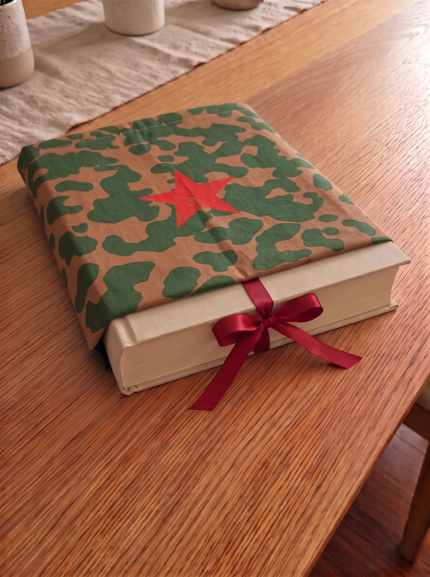 Bolsa livros e e-book | Animal print | Moo | Verde e castanho 1
