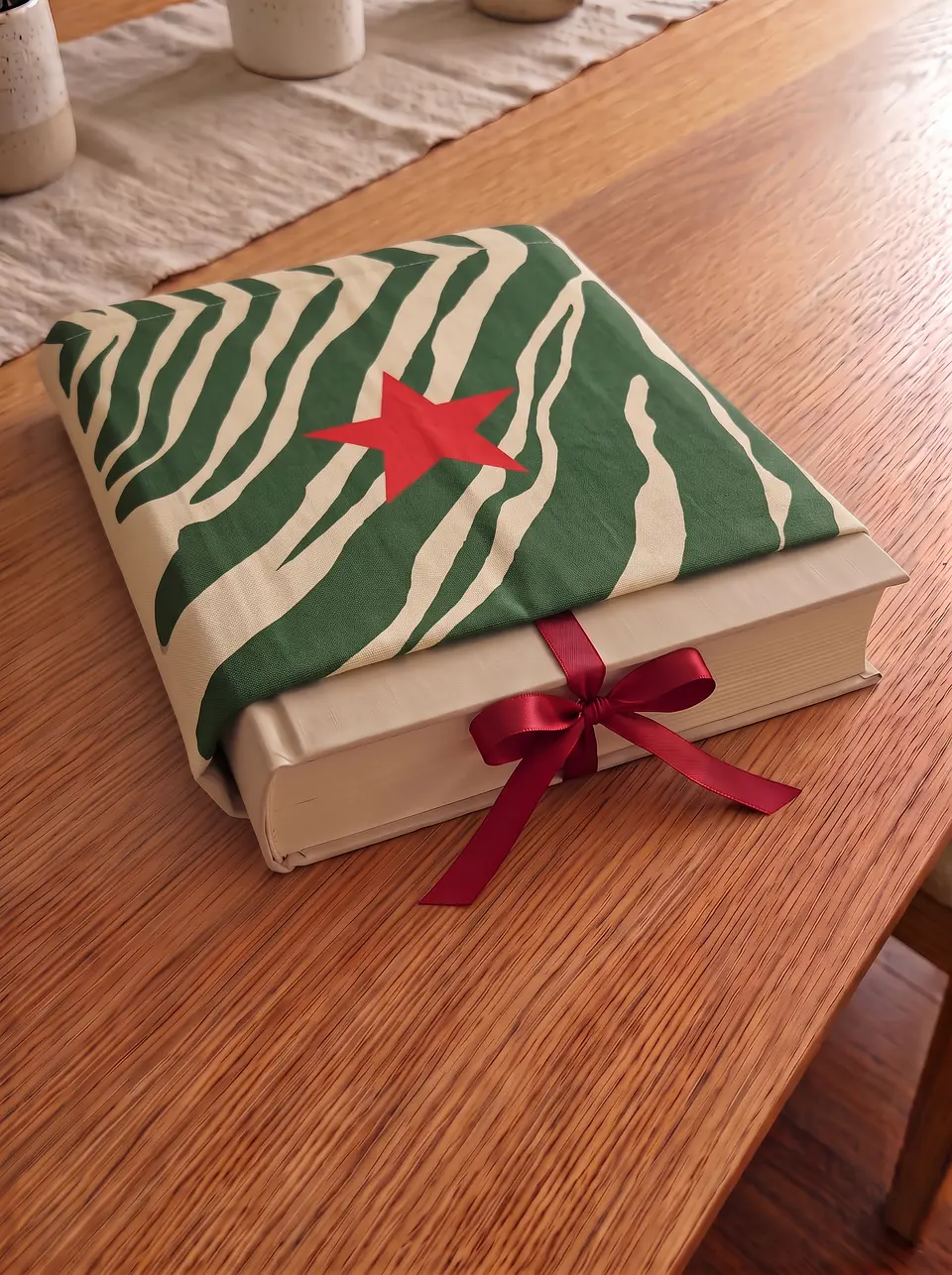 Bolsa livros e e-book | Animal print | Savana | Verde e creme 1