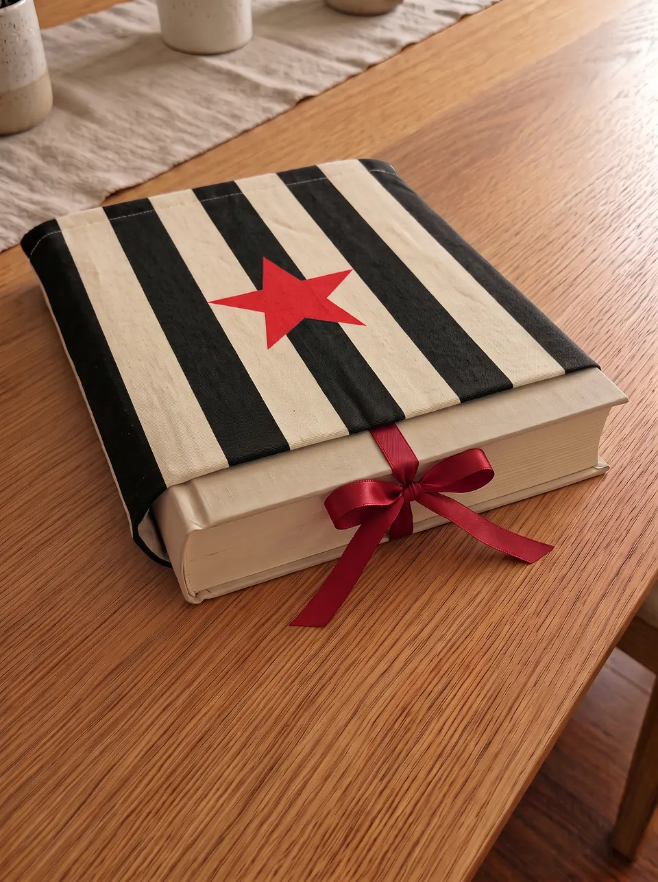 Bolsa livros e e-book | Riscas | Horizontais | Preto e branco 2