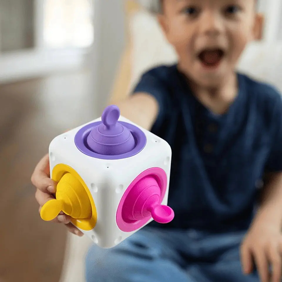 Tug Cube 