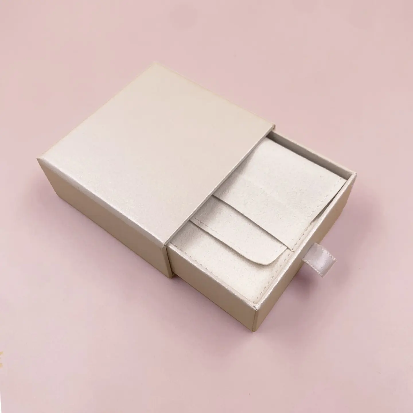 Caja joyería Pouch 8x8x3cm 1