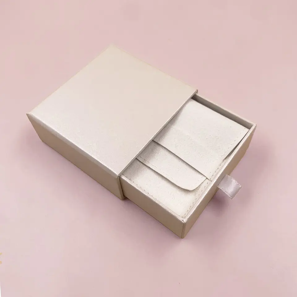 Caja joyería Pouch 8x8x3cm 1