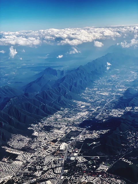 Ciudad entre Montañas