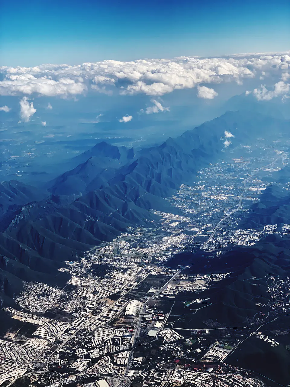 Ciudad entre Montañas 1