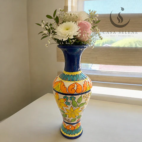 Florero Mediterráneo en Cerámica Pintada a Mano
