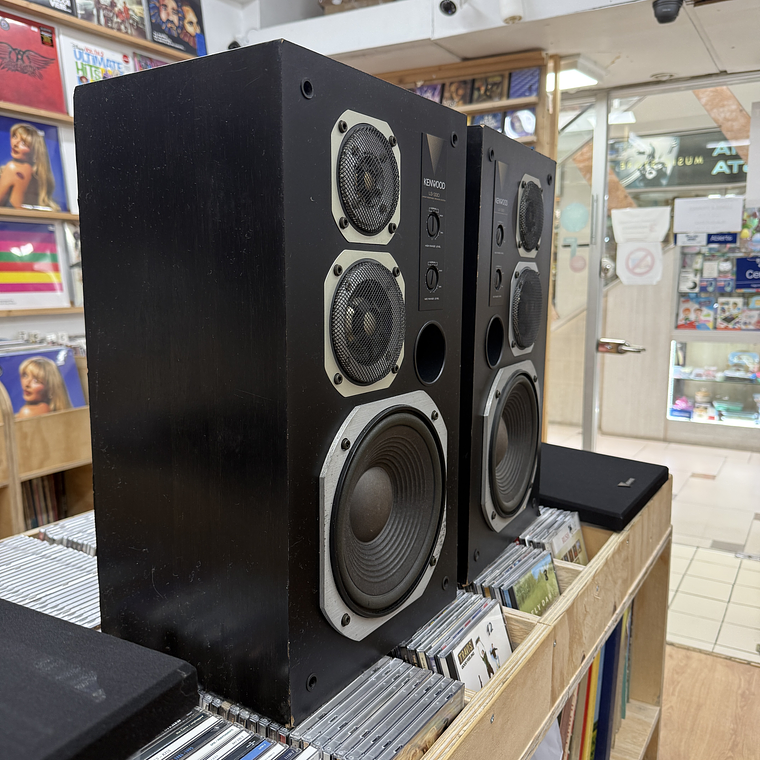 PARLANTES / KENWOOD LS 330 MADE IN  6