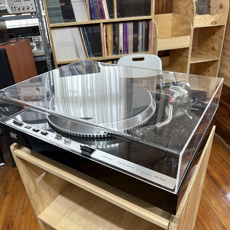 TORNAMESA   SANSUI   4