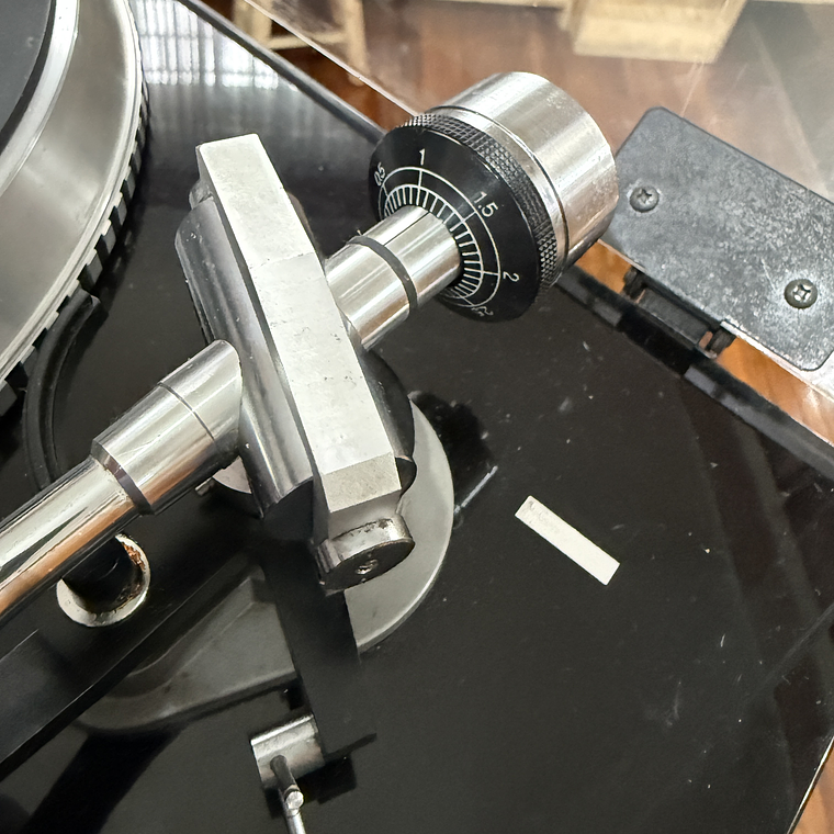 TORNAMESA   SANSUI   7