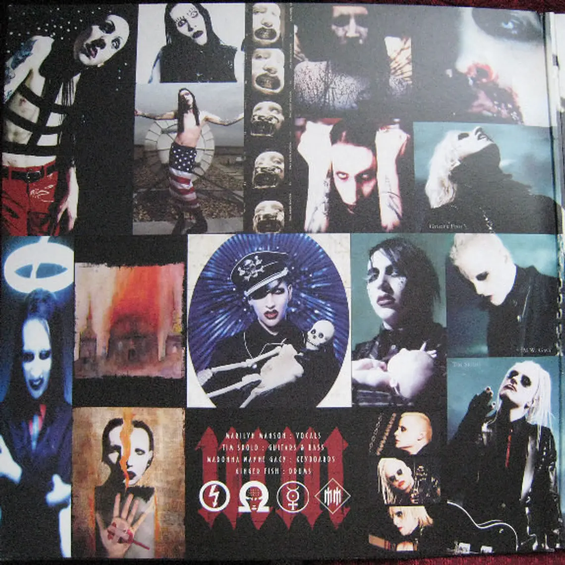 Marilyn Manson ‎– Lest We Forget - The Best Of & PRIMERA EDICION  UK 2004 6