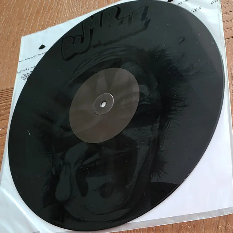 Mr. Bungle – Mr. Bungle. EDICION MOV 2014 4