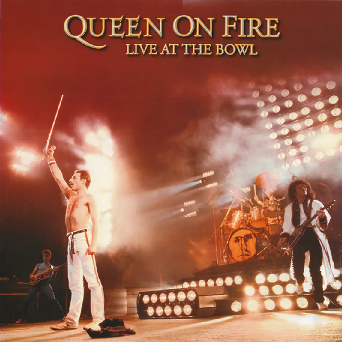Queen – Queen On Fire (Live At The Bowl) 1