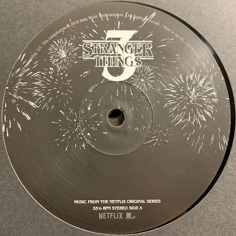 Various – Stranger Things 3 / INCLUYE 1 SINGLE DE 7