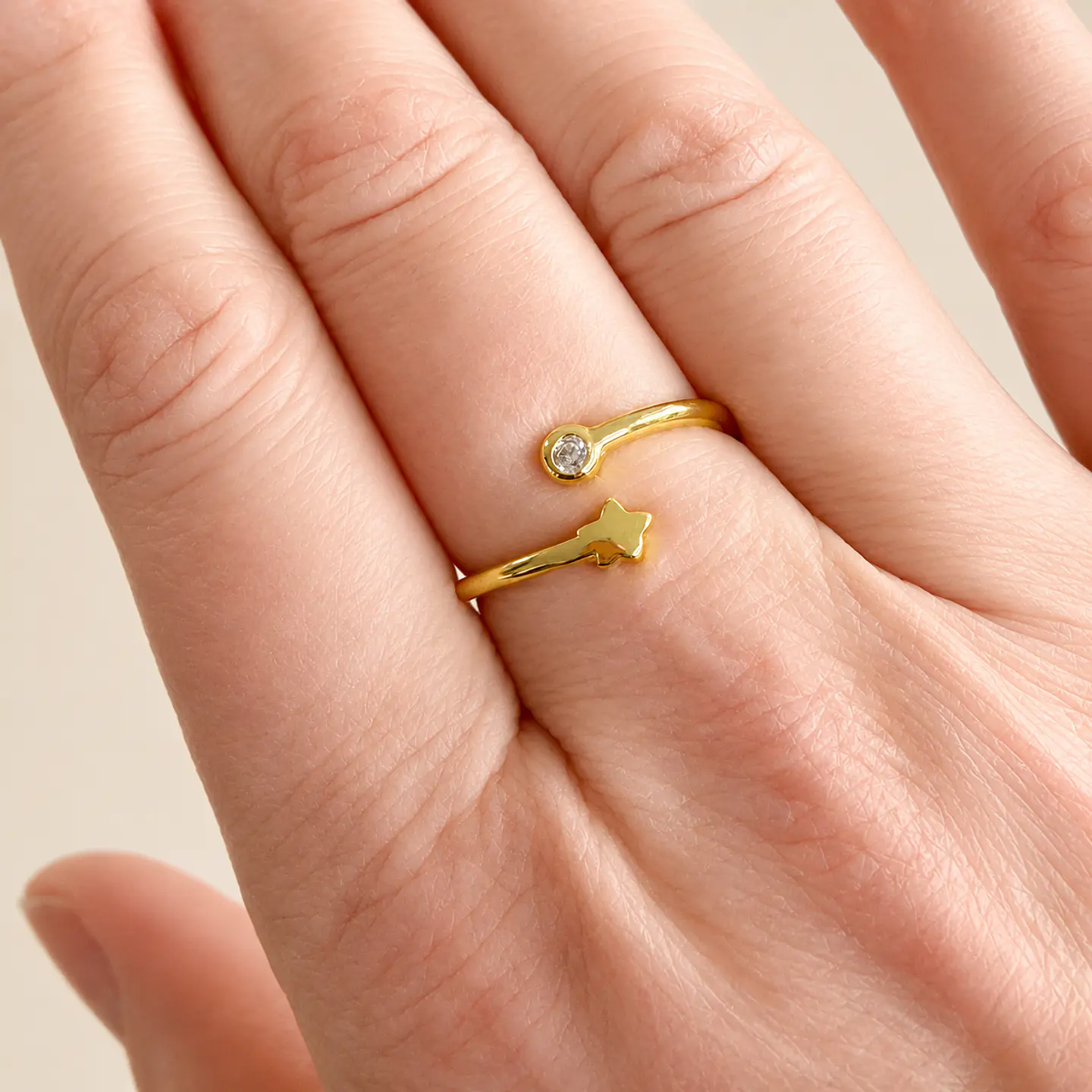 Anillo Estrella Punto de Luz Dorado 2