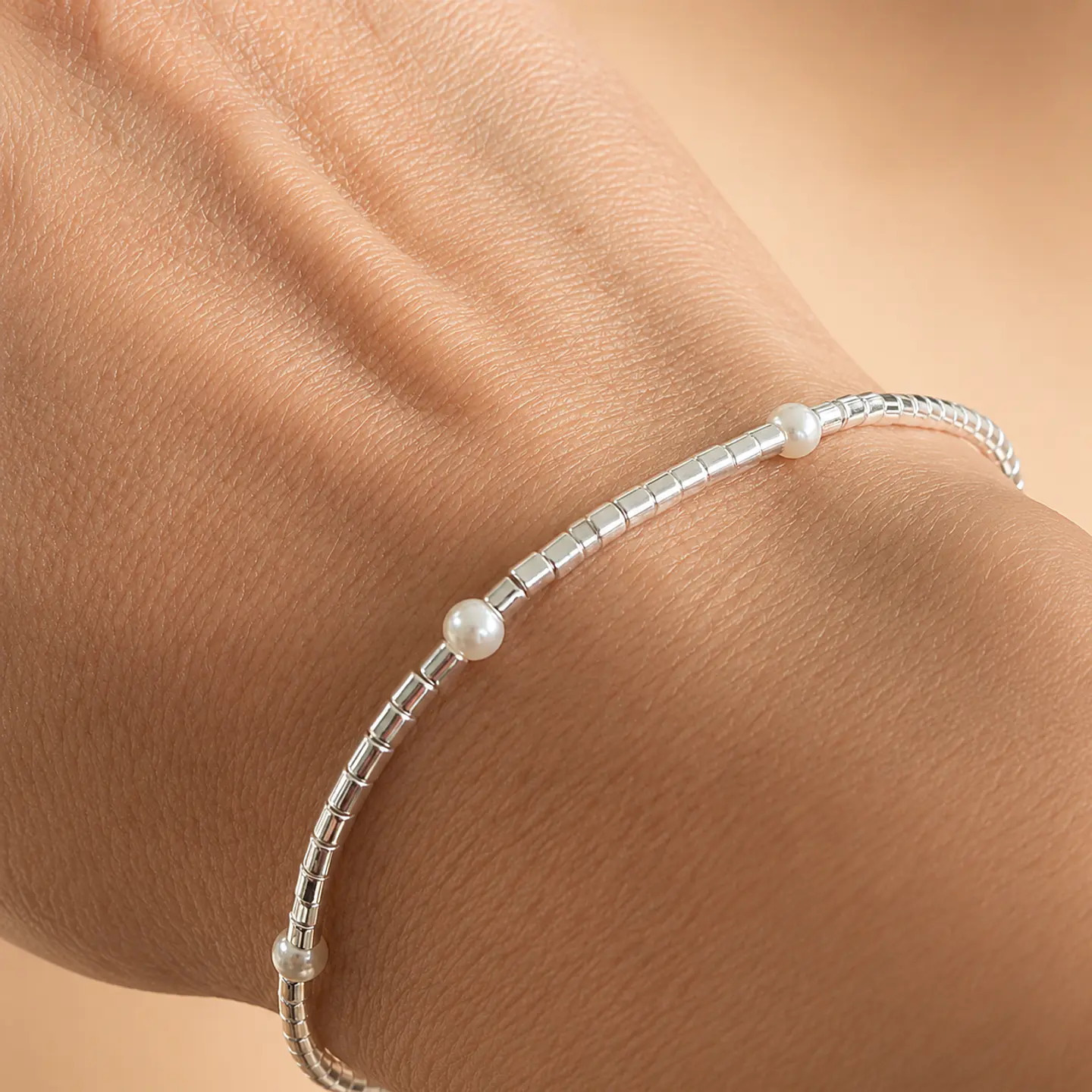 Pulsera Mostacillas y Perlas Plateada 2