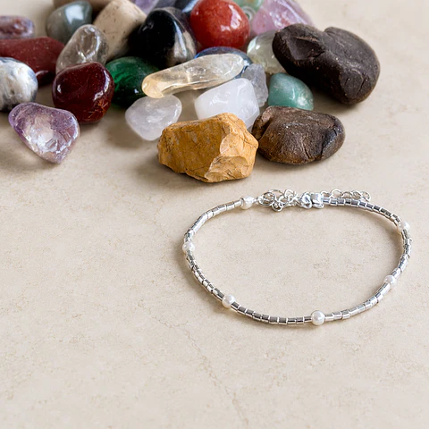 Pulsera Mostacillas y Perlas Bañada en Plata