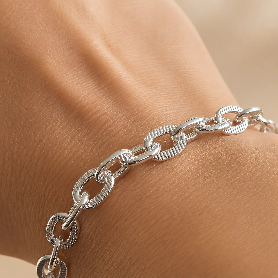 Pulsera Candado Eslabones Plateada 3