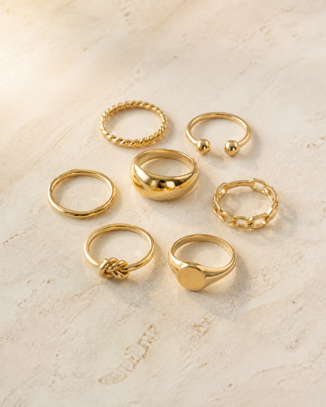 Cómo elegir anillos según la forma de tus manos: guía para acertar