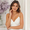 Qué joyas usar con un vestido blanco: guía para día y noche