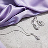 Qué joyas usar con un vestido lila o morado: guía para combinarlo