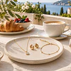 Joyas para un brunch: ideas para un look de día cómodo y elegante