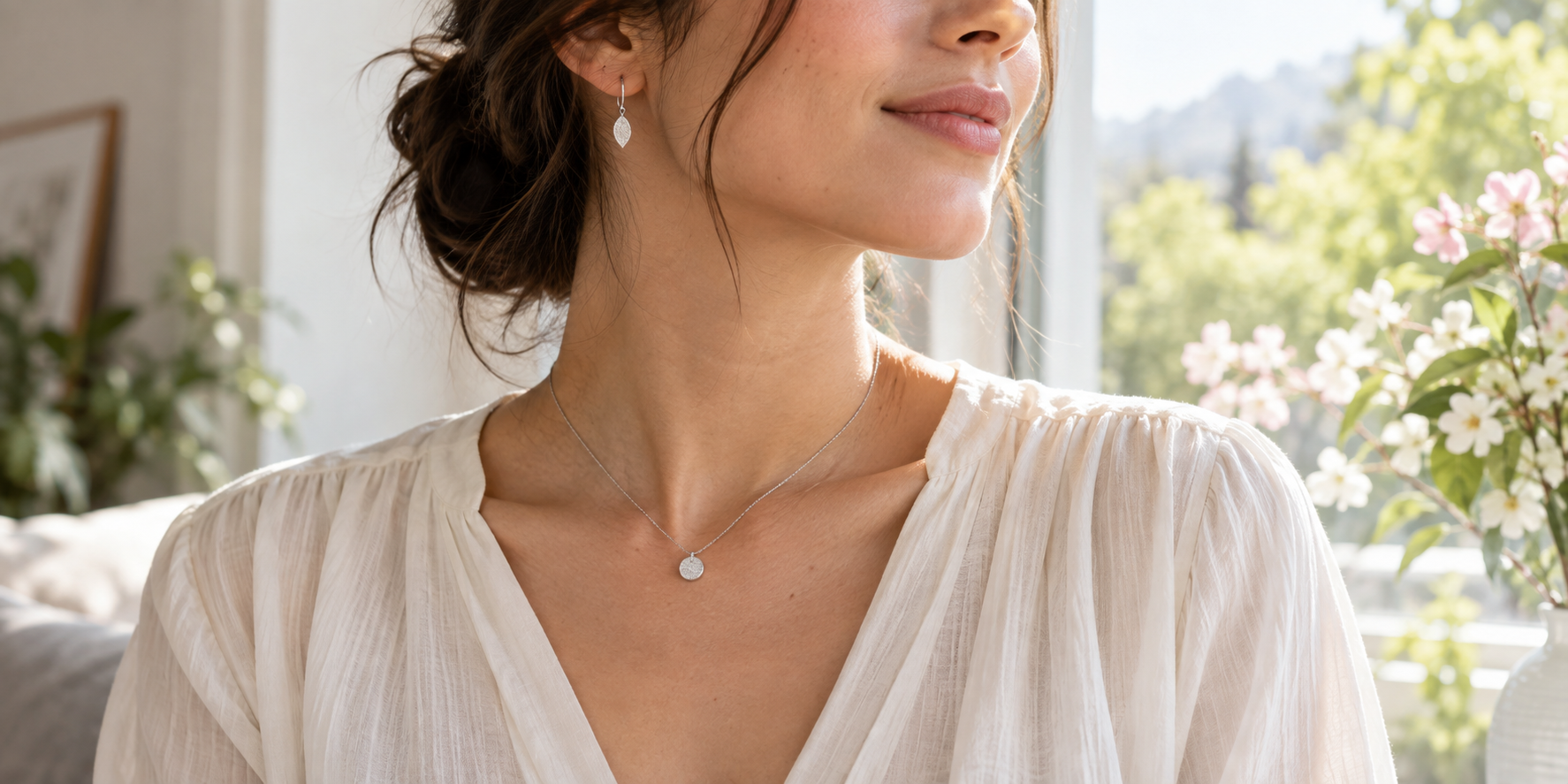 Joyas para la primavera: cómo elegir accesorios frescos y combinarlos