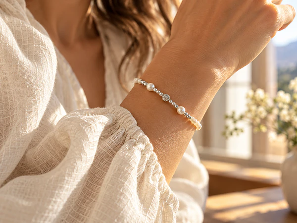 Pulsera de mostacillas: cómo combinarla y elegir el largo