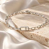 Pulsera candado: cómo elegir su largo y combinarla