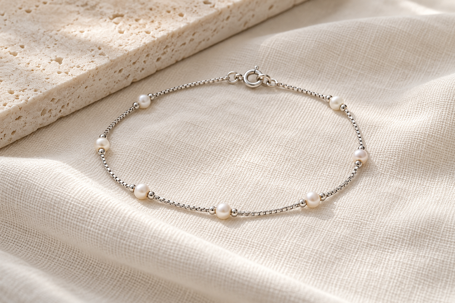Pulsera veneciana: cómo elegir el largo y combinarla