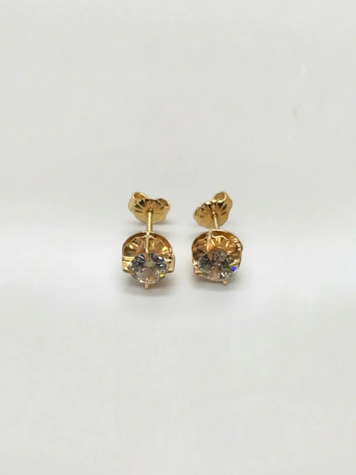 Aros Chatón Brillo de Circón Oro 18k 1