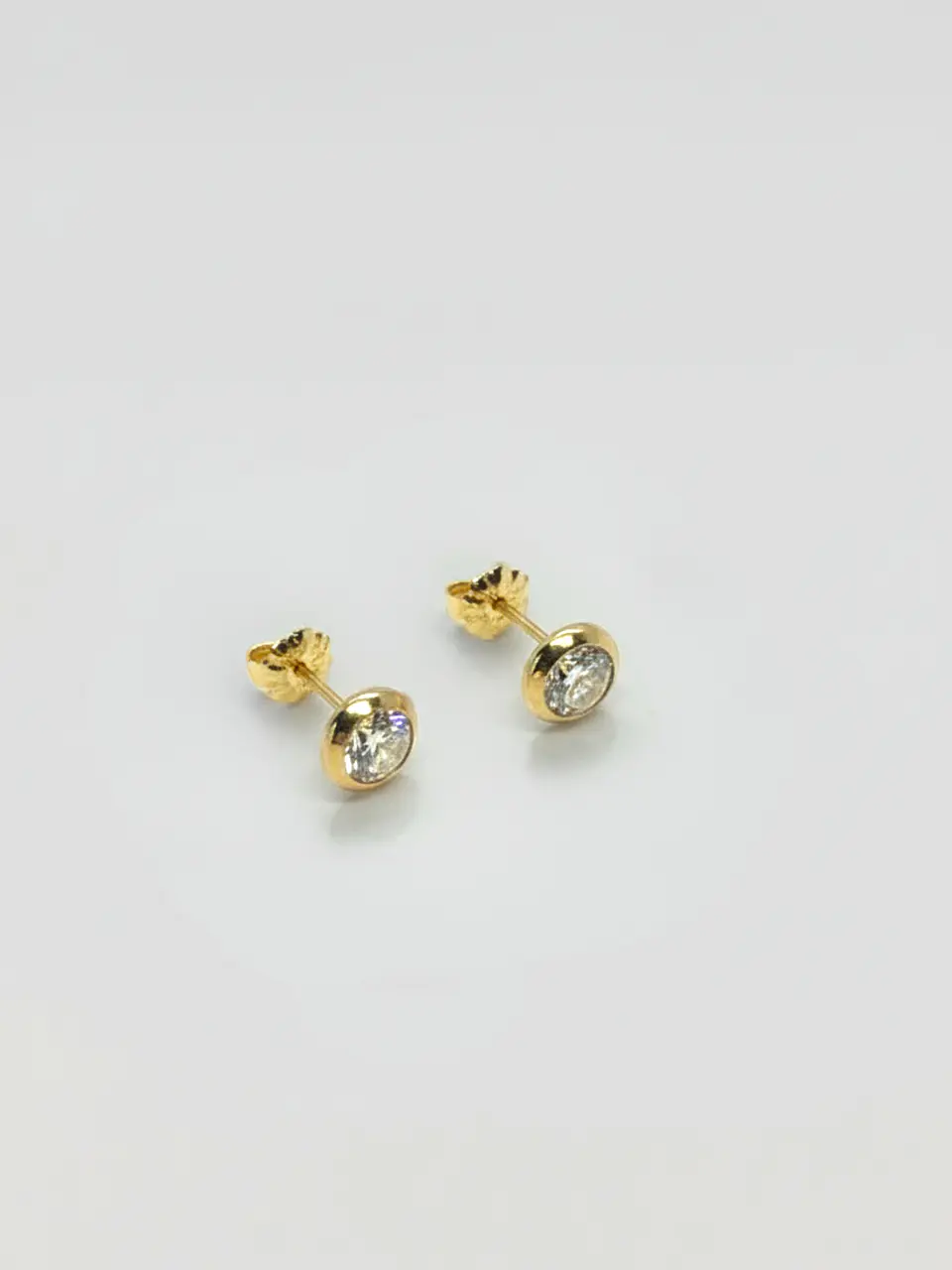 Aros Punto de Luz Resplandor Oro 18k 2