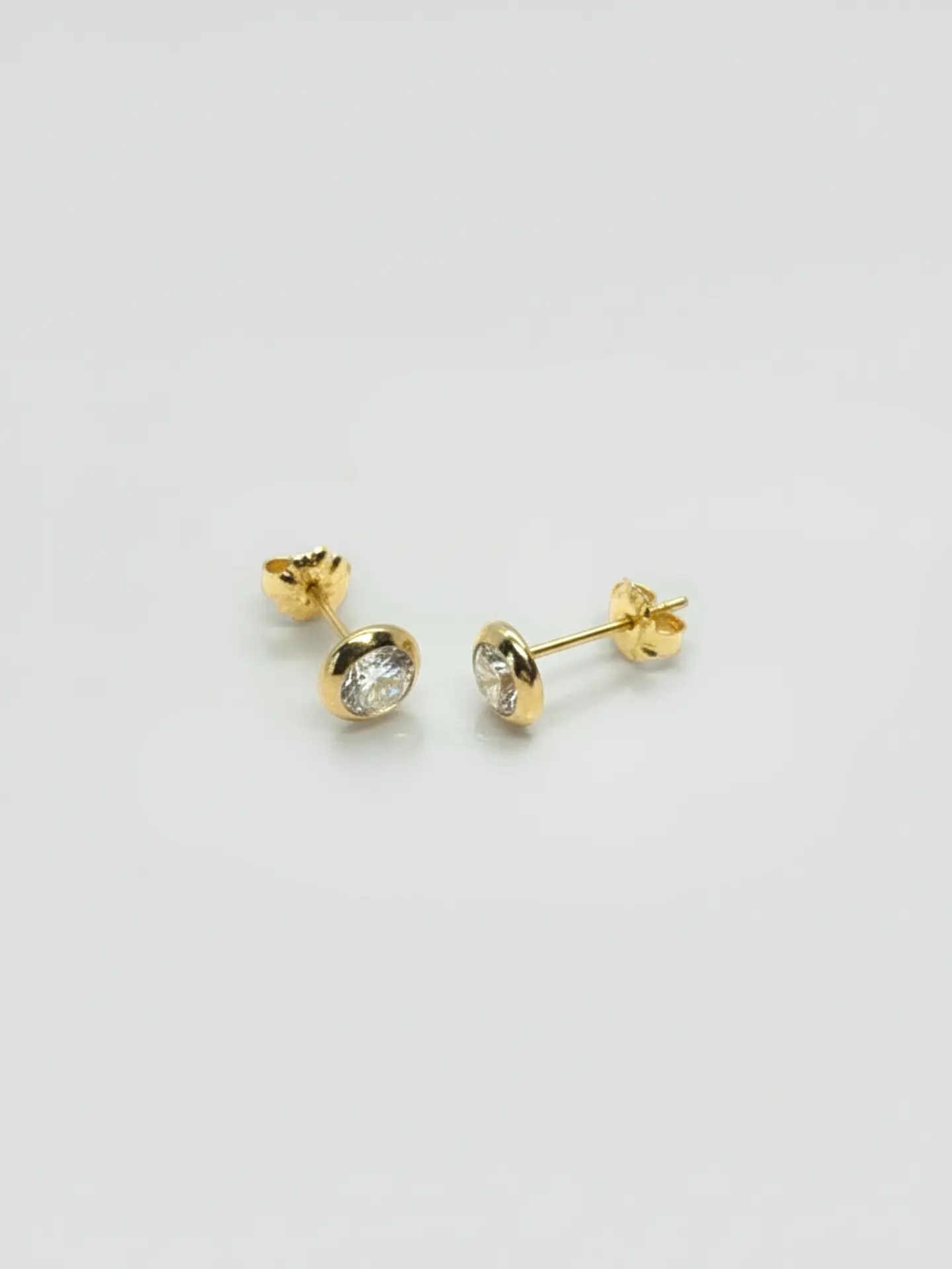 Aros Punto de Luz Resplandor Oro 18k 4