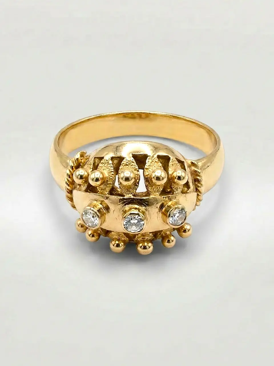 Anillo Chevalier Sello de Circón Oro 18k 1