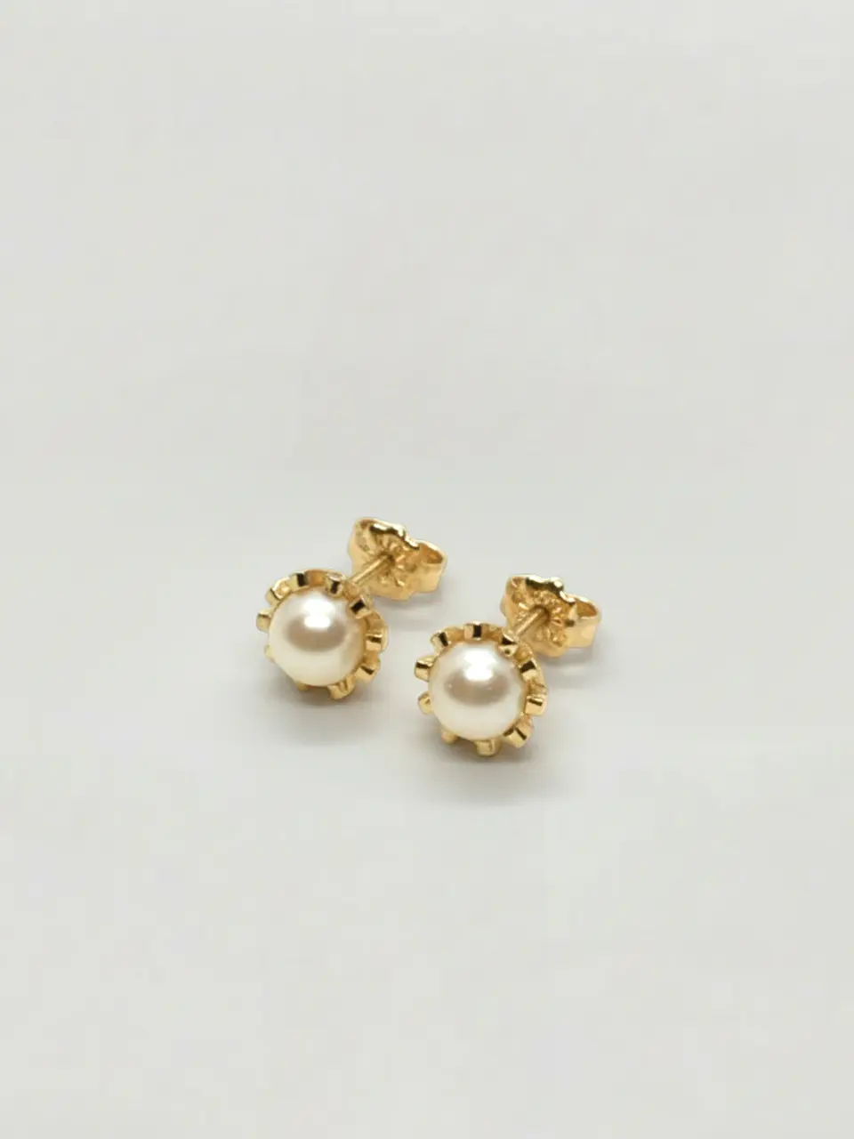 Aros Perla Cultivada Cuello de Gala Grande Oro 18k 3