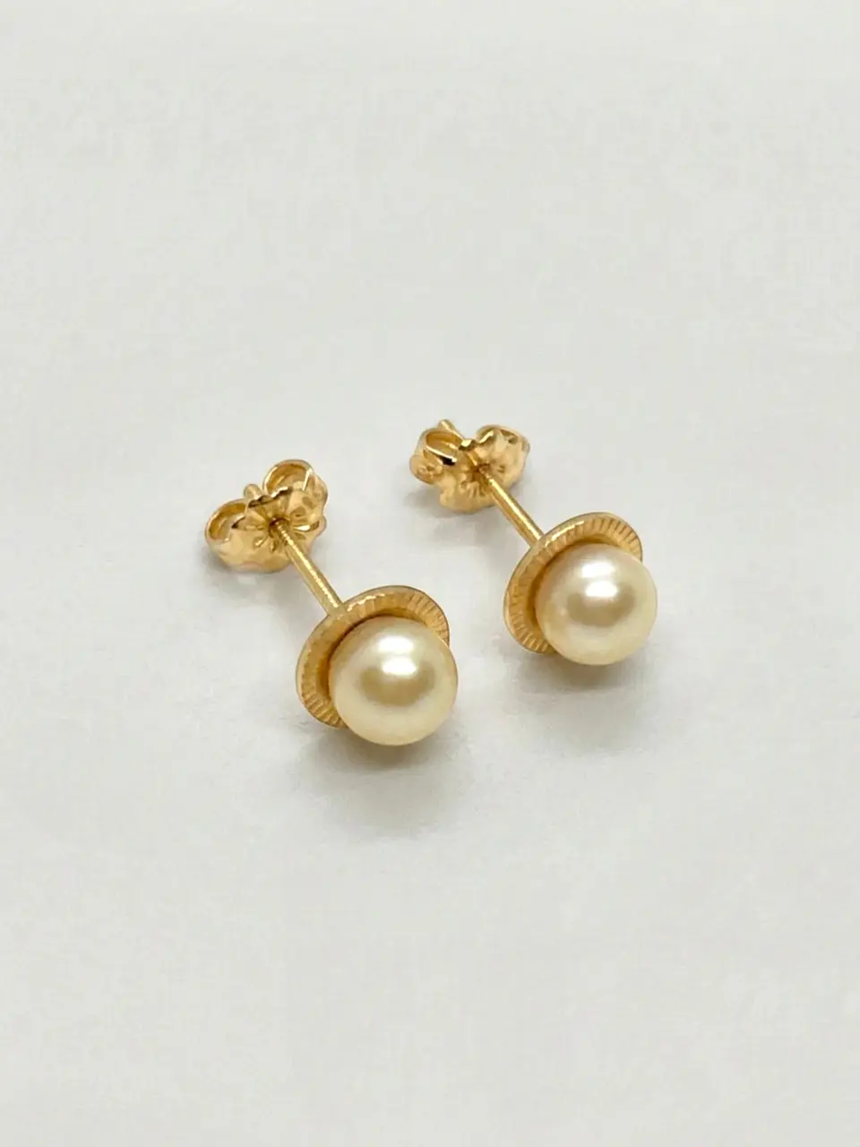 Aros Perla Cultivada Imperial Plato Grande Oro 18k 5