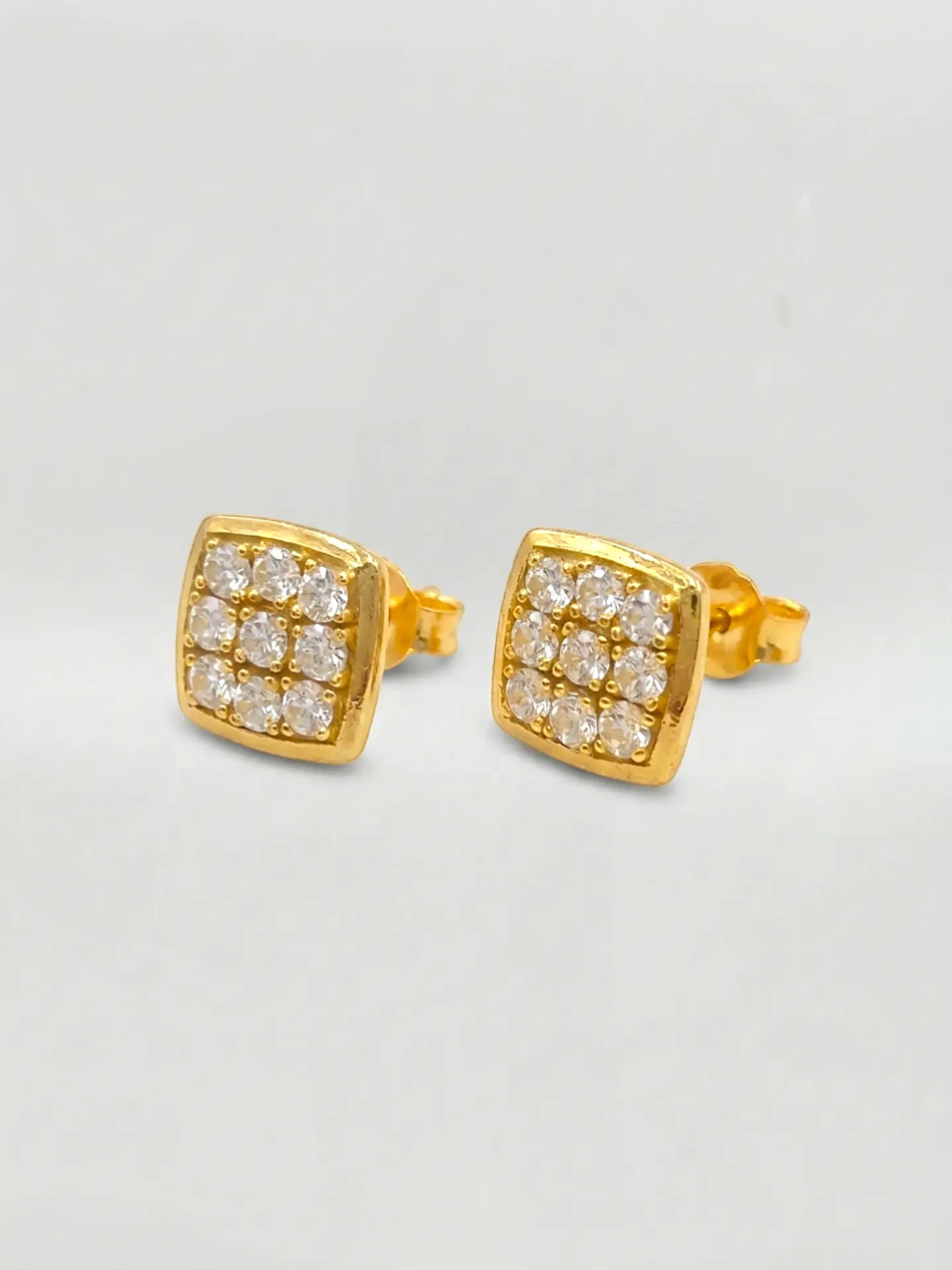 Aros Cuadrado Moderno de Circones Oro 18k 6