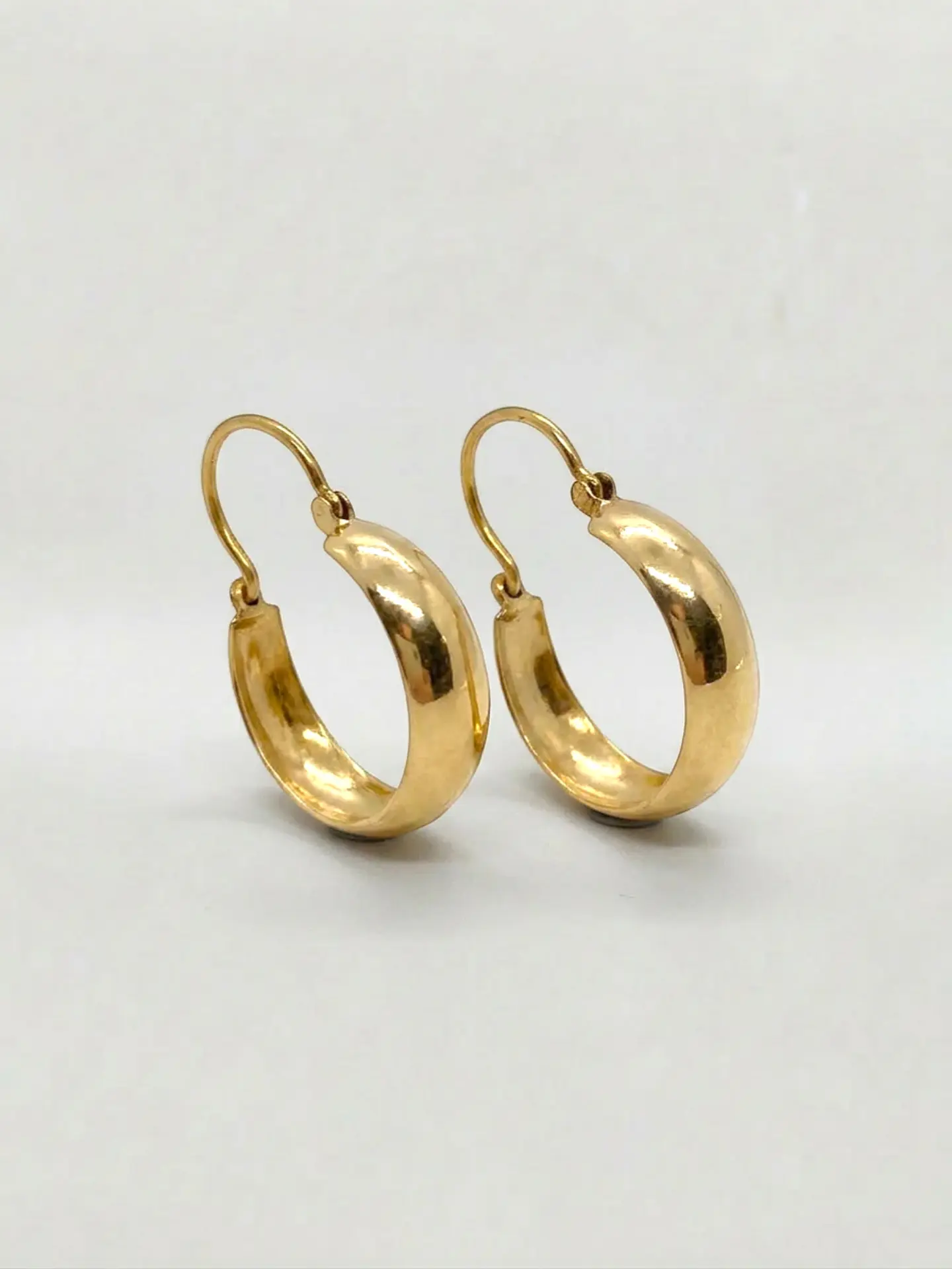Aros Estilo Bote Clásico Oro 18k 1