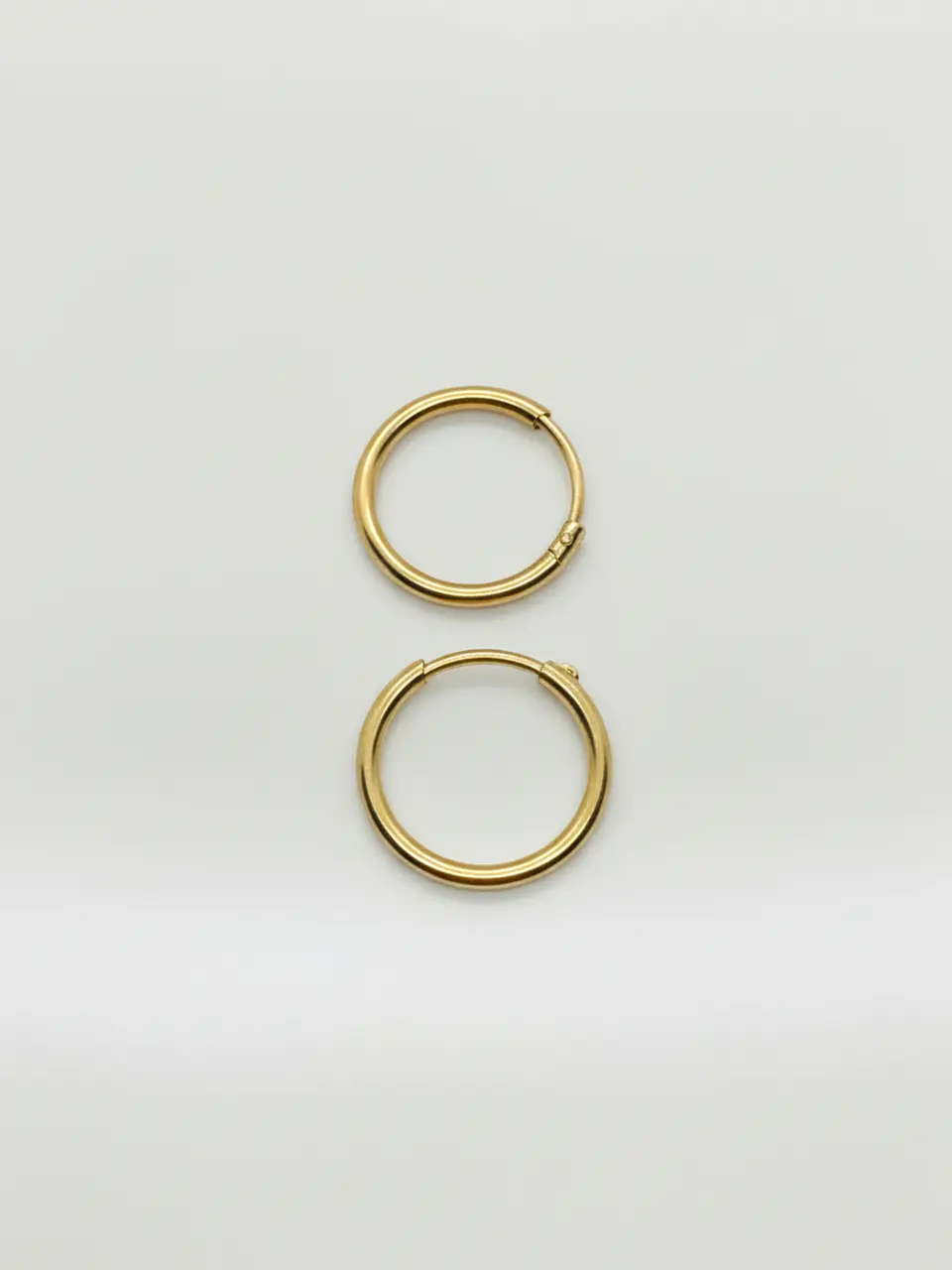 Aros Tubulares de Diseño Limpio Oro 18k 1