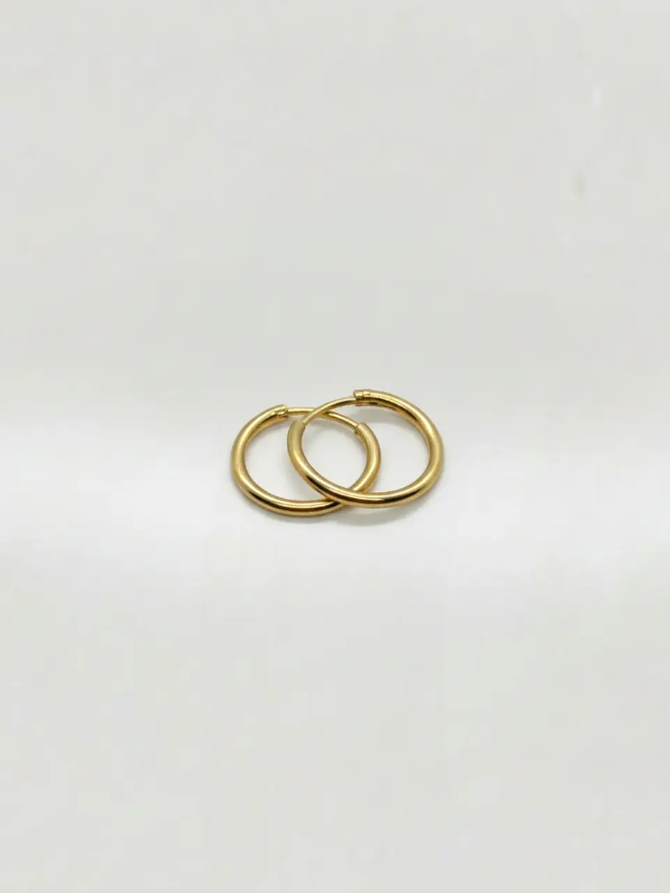 Aros Tubulares de Diseño Limpio Oro 18k 2