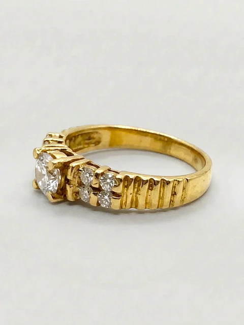 Anillo Prana Energía y Brillo Circón Oro 18k