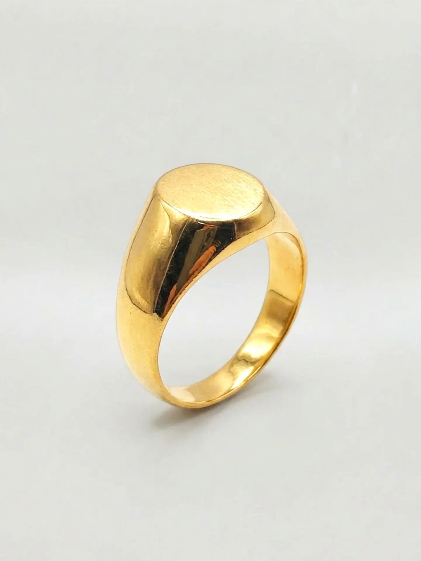 Anillo Sello de Prestigio Circular Oro 18k 3