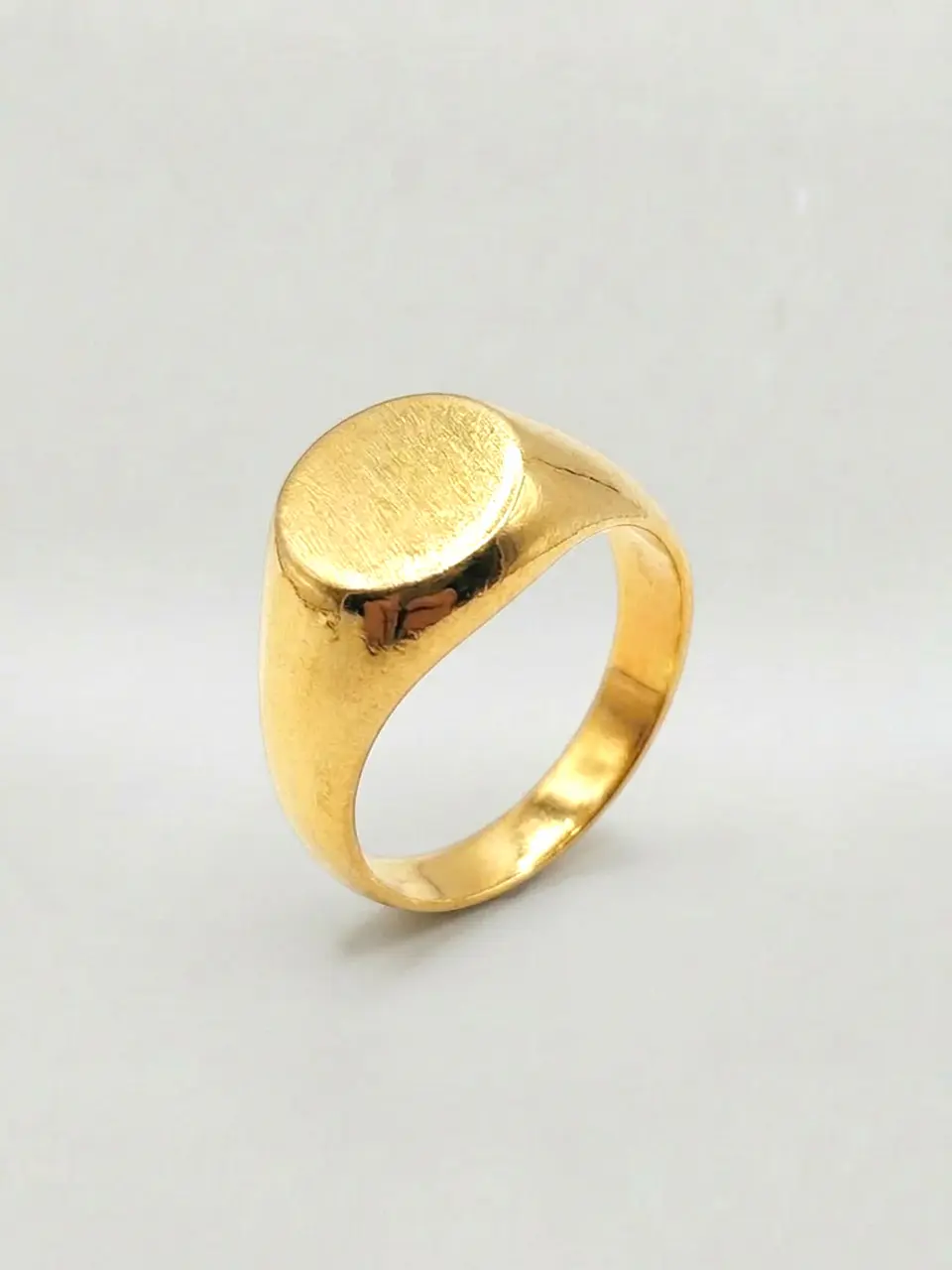 Anillo Sello de Prestigio Circular Oro 18k 4