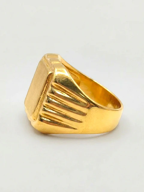 Anillo Sello de Prestigio Cuadrado Oro 18k