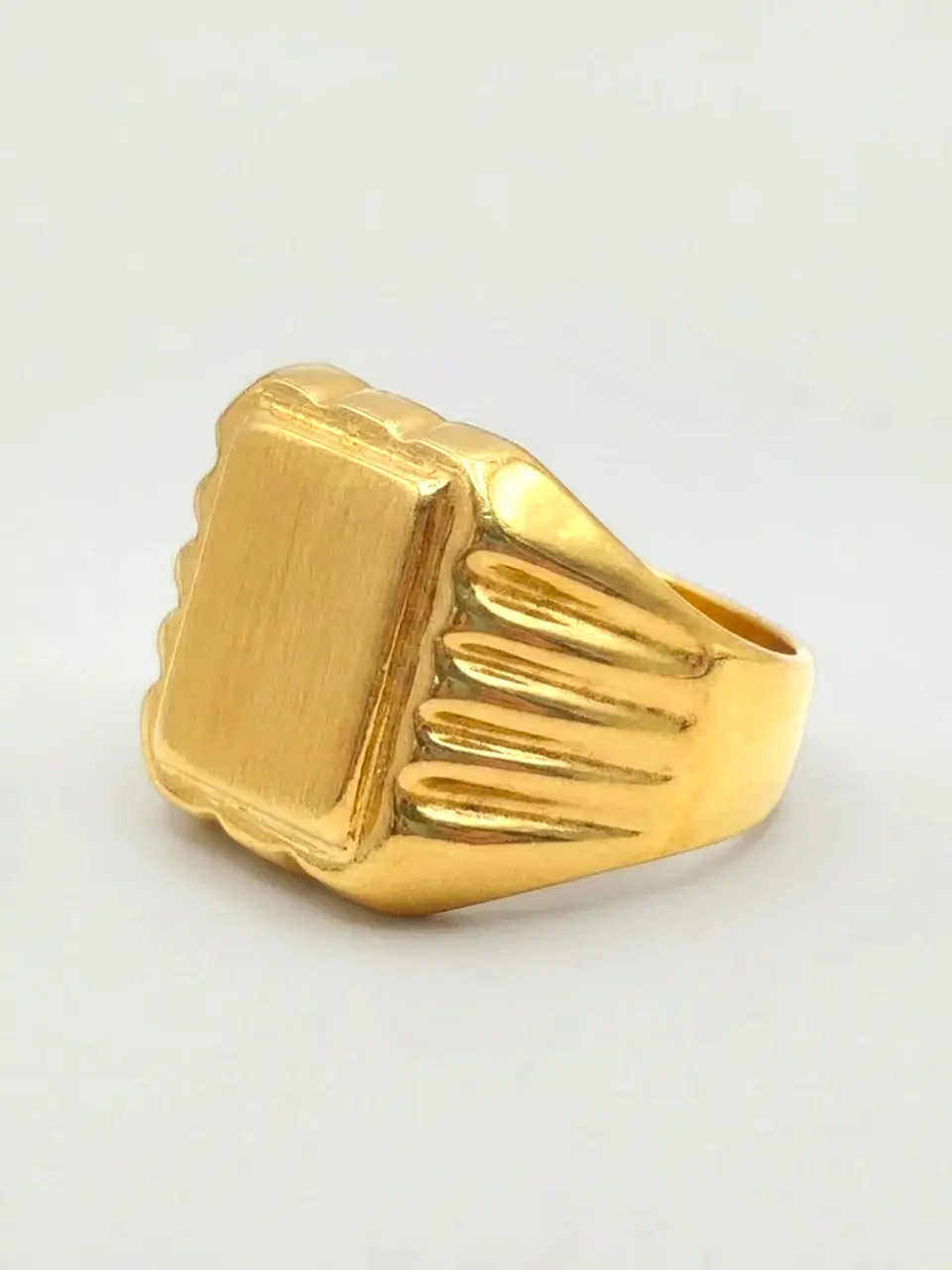 Anillo Sello de Prestigio Cuadrado Oro 18k 5