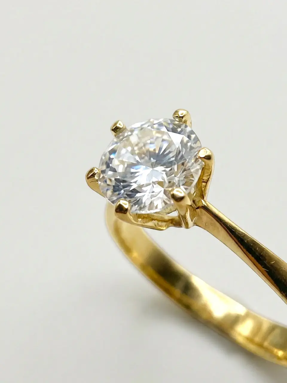 Anillo Solitario Corona de 6 Puntos Circón Oro 18k 4