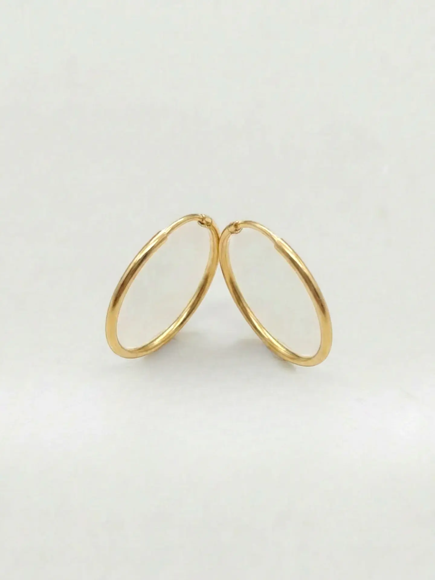 Aros Argollas Tubulares Vanguardistas Oro 18k 3