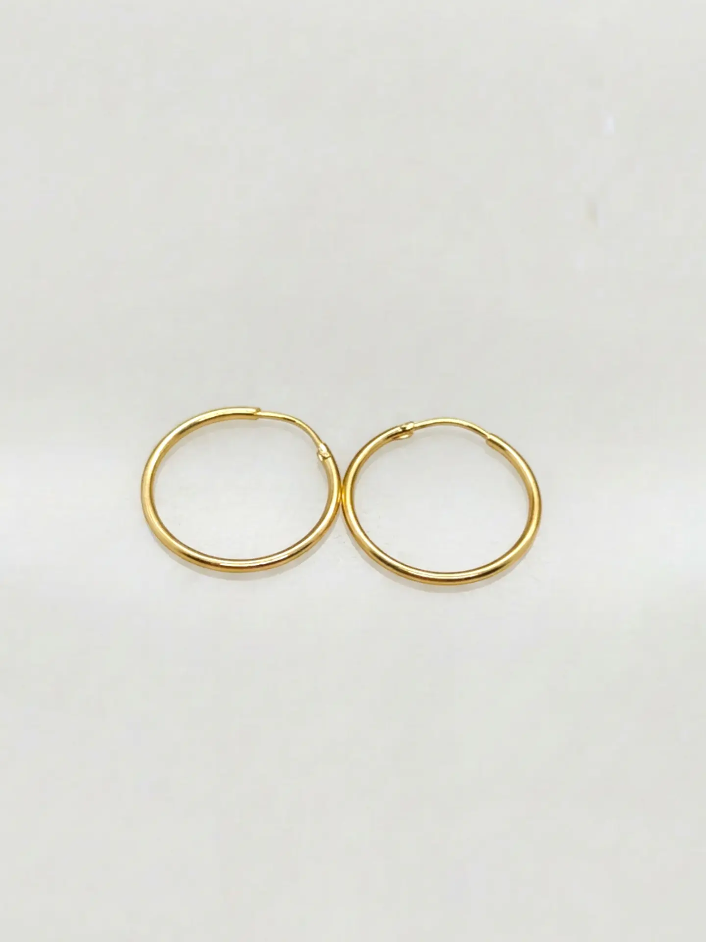 Aros Argollas Tubulares Vanguardistas Oro 18k 2