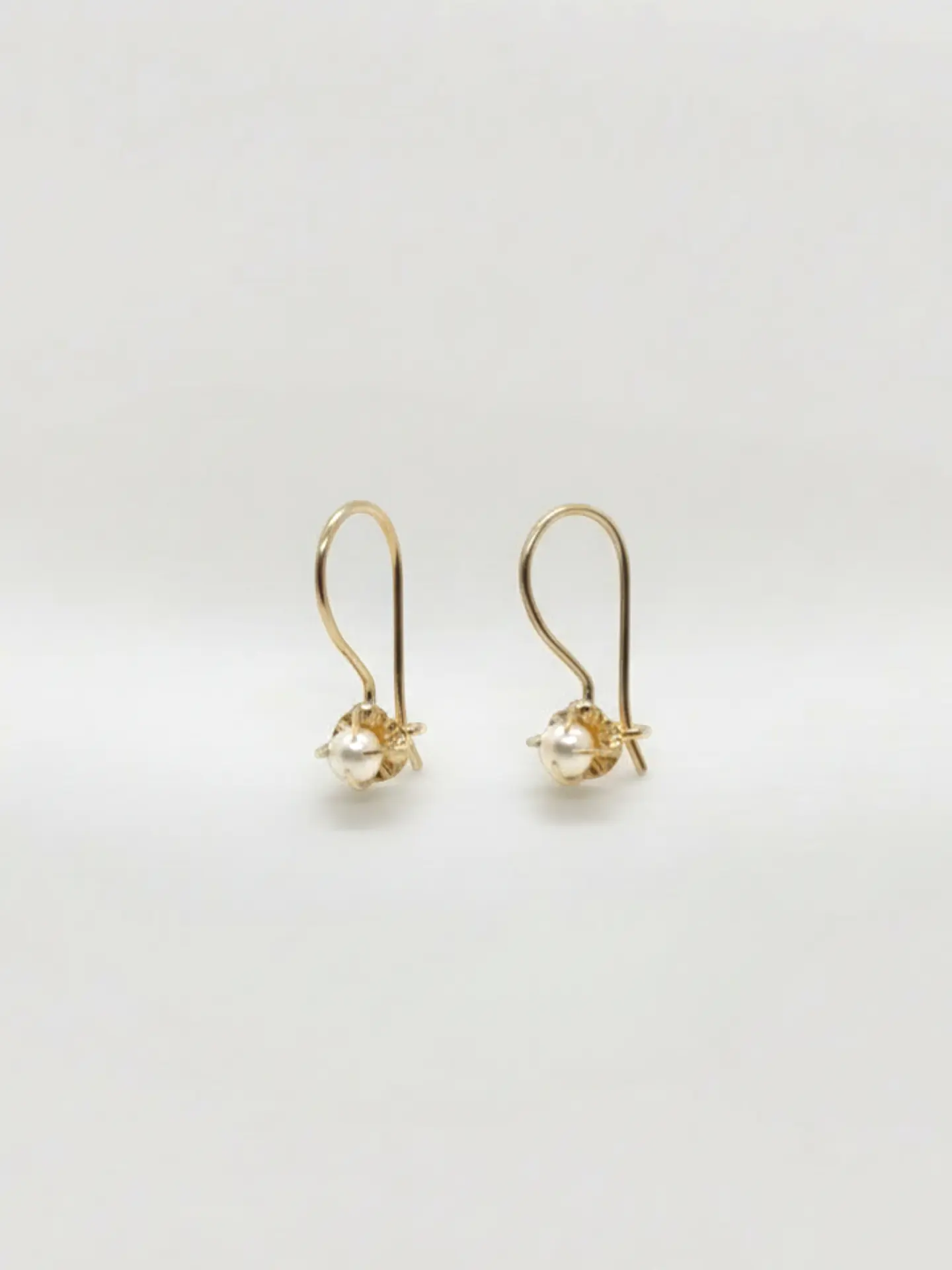 Aros Colgantes Perla Cultivada Natural de Gala Oro 18k 2