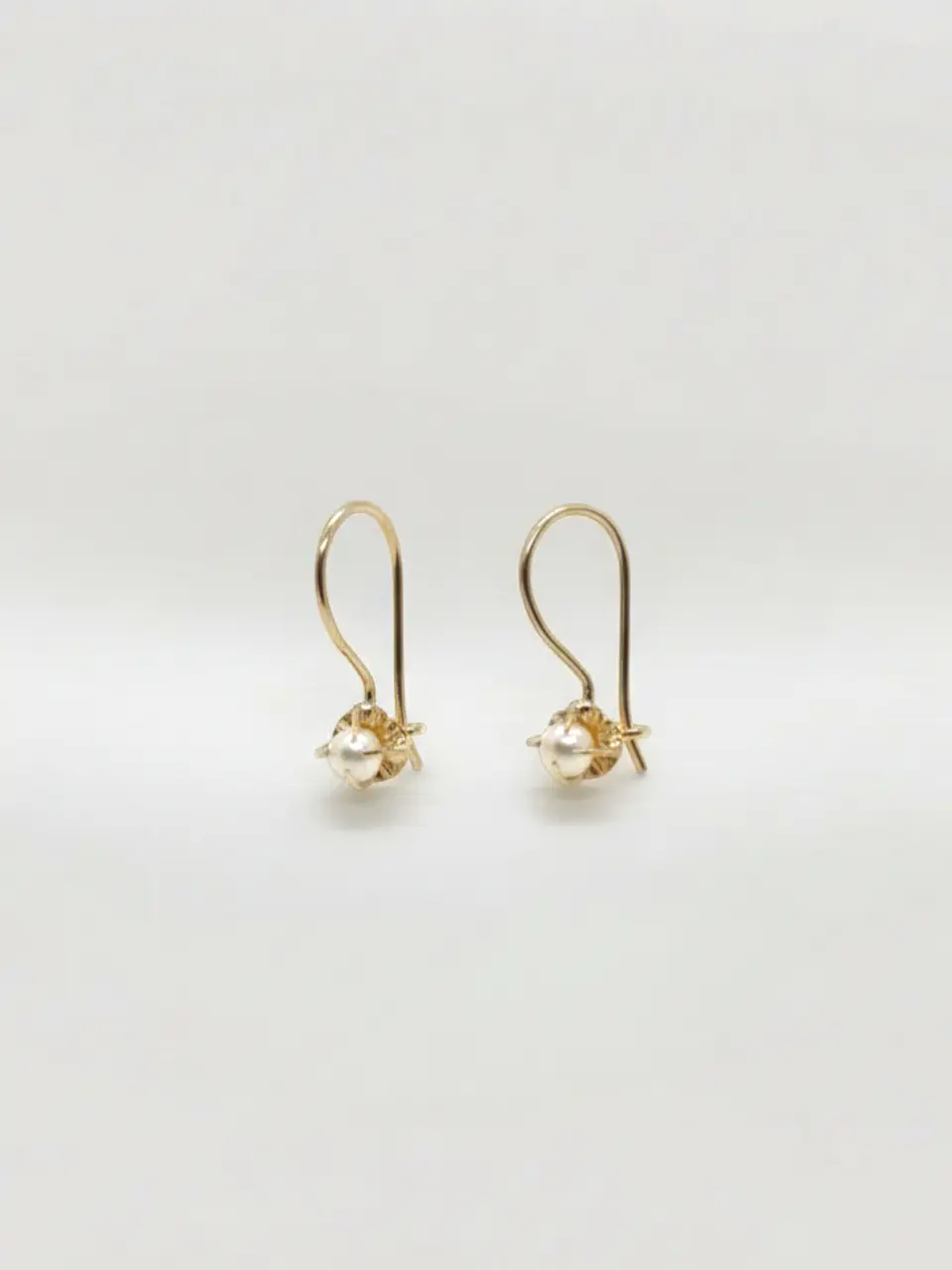 Aros Colgantes Perla Cultivada Natural de Gala Oro 18k 2